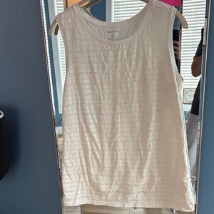 Women’s White Sleeveless Top